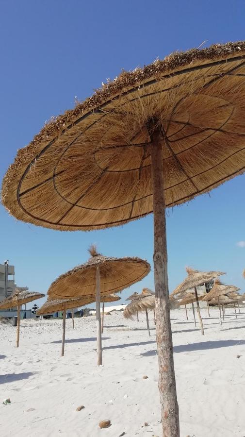L'Hirondelle De Kelibia : Chez Amou Hotel Exterior foto