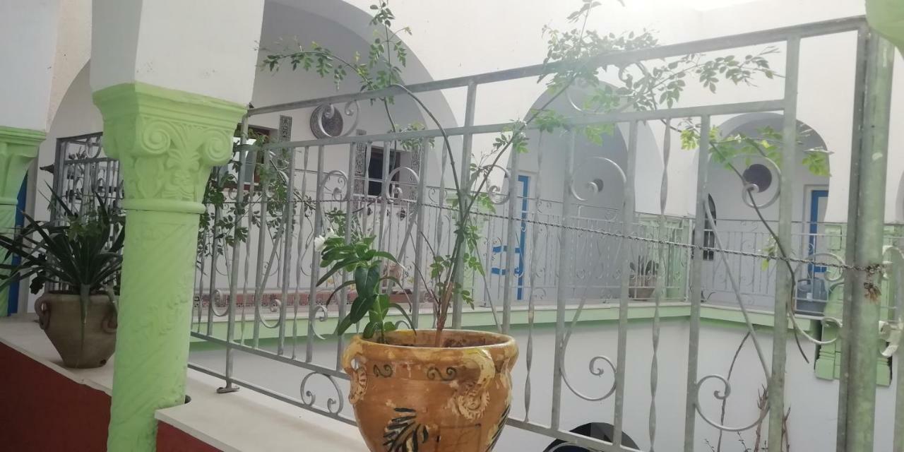 L'Hirondelle De Kelibia : Chez Amou Hotel Exterior foto